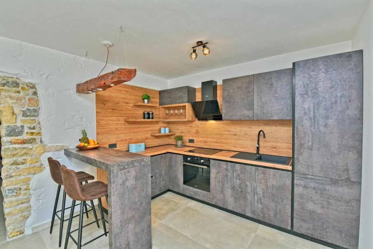 Holiday home Villa Marusici 2140