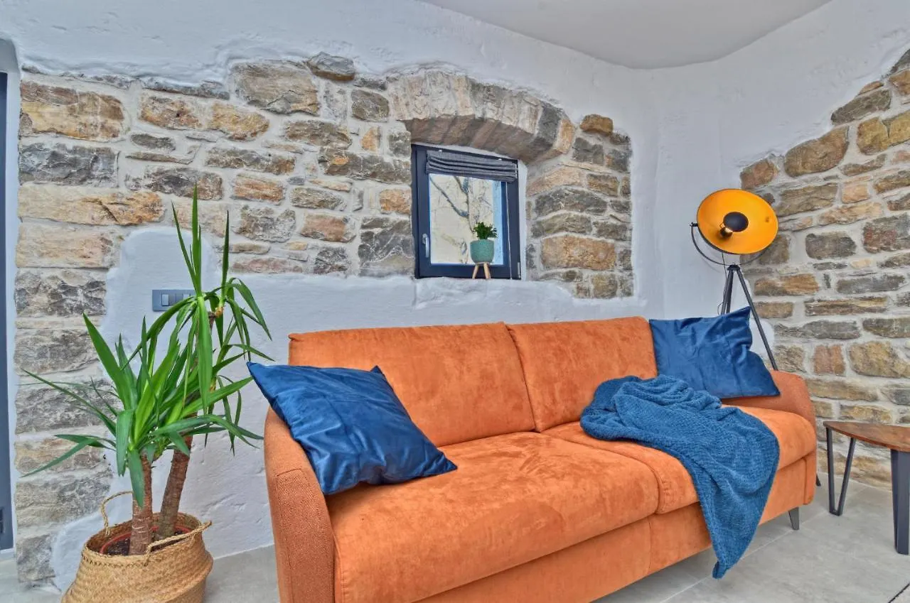 Holiday home Villa Marusici 2140