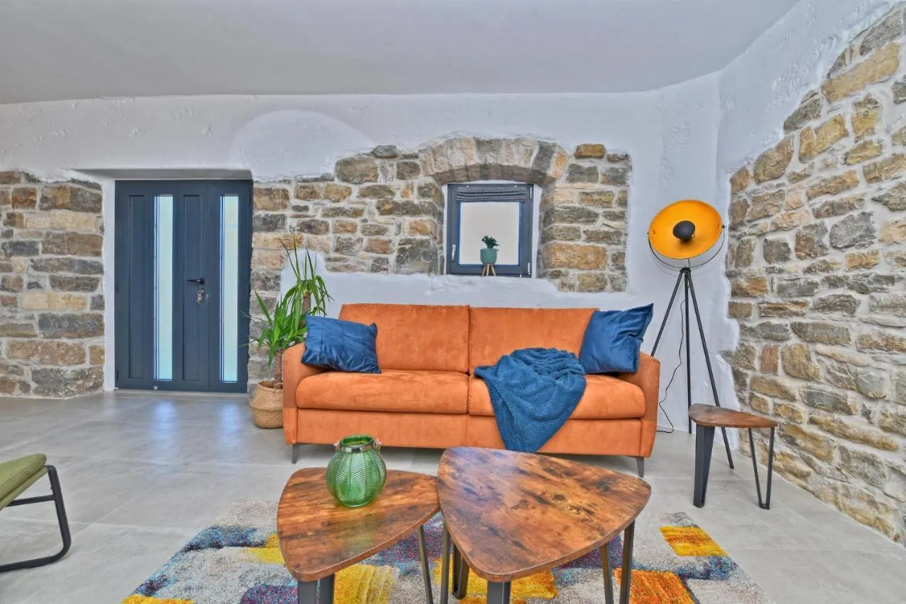 Holiday home Villa Marusici 2140