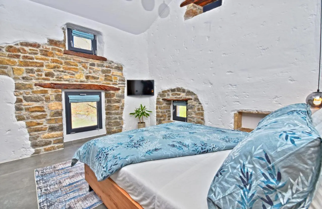Holiday home Villa Marusici 2140