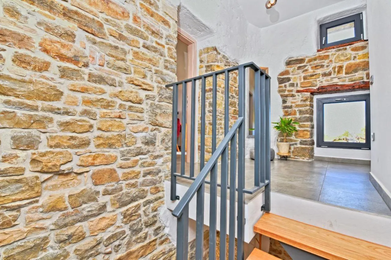 Villa Marusici 2140